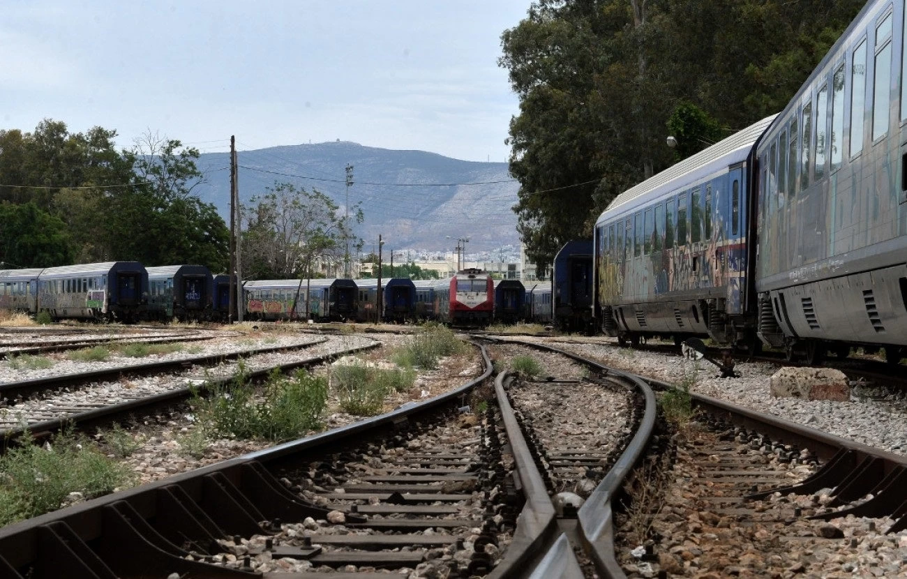 Κιλκίς: Ένας νεκρός και δύο τραυματίες από σύγκρουση τρένου με αγροτικό όχημα
